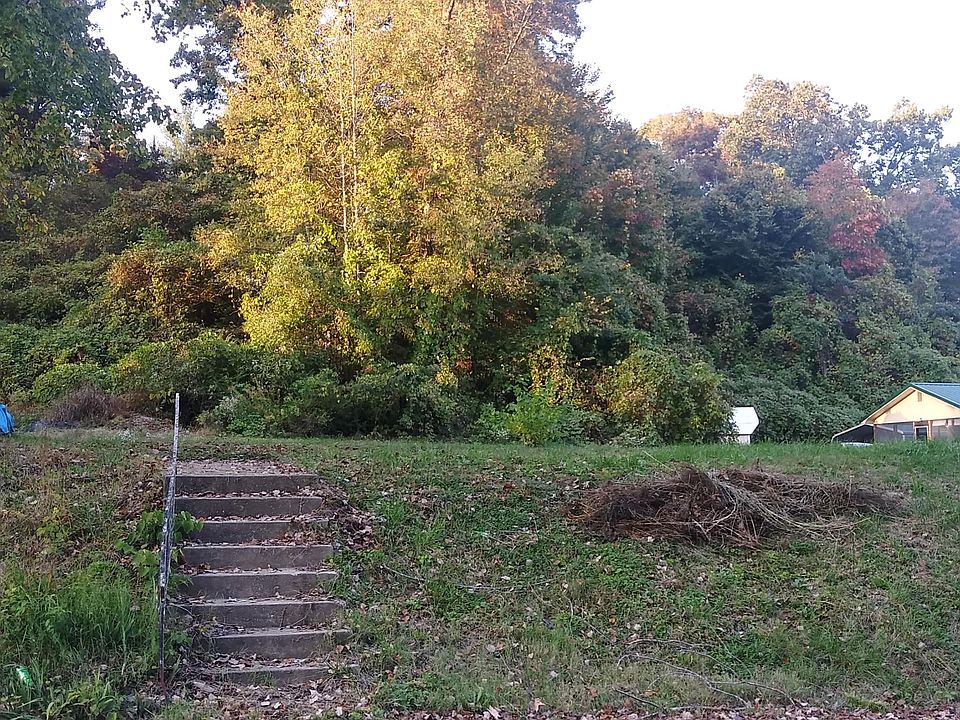 2nd image of 106 Greenwood Rd