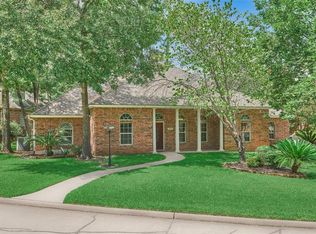 230 Ruskin Dr E, Montgomery, TX 77356