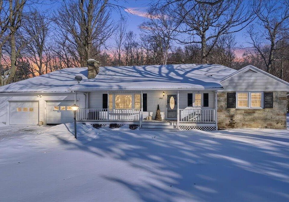 1st image of 1818 Bethlehem Rd W