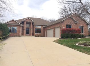 105 Rivers Edge Ct, Minooka, IL 60447