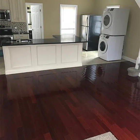 175 Richmond Blvd — Photo 5