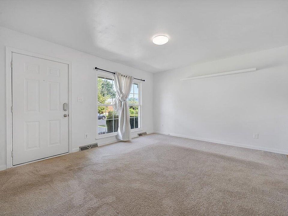 2520 Ellison Ave, Salem, VA 24153 Zillow