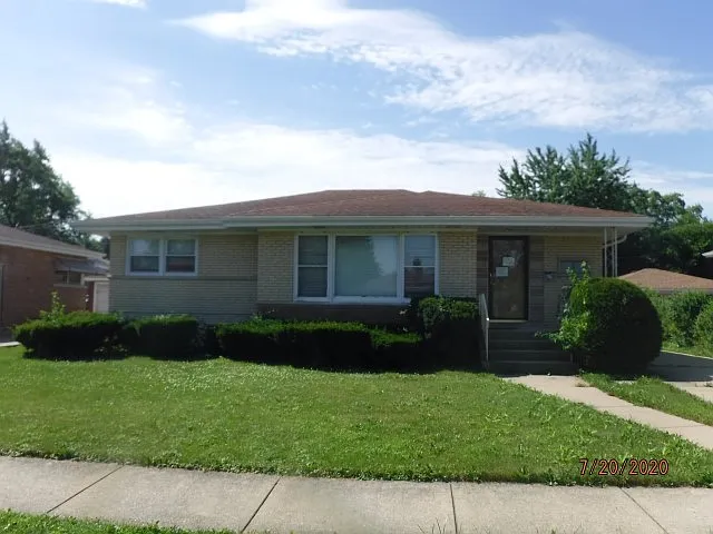 839 E 167th Pl photo 1