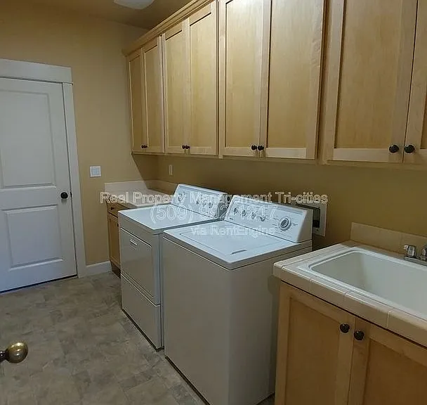 459 Columbia Point Dr — Photo 17