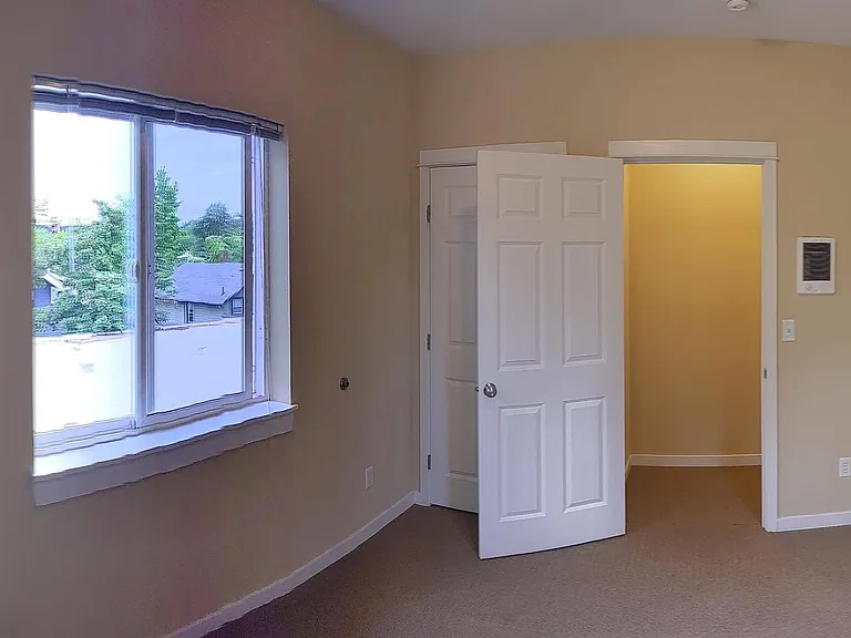 1354 High st #1 - Bedroom on 3rd Floor 1354 High st #1 - Bedroom on 3rd Floor