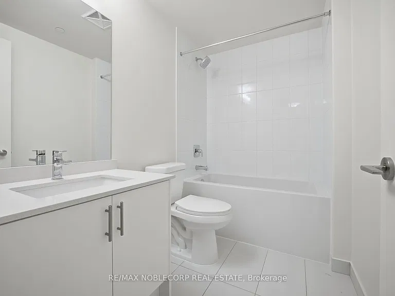 27 Korda Gate #303 — Photo 13