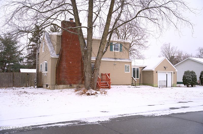 2nd image of 26 Circle Drive