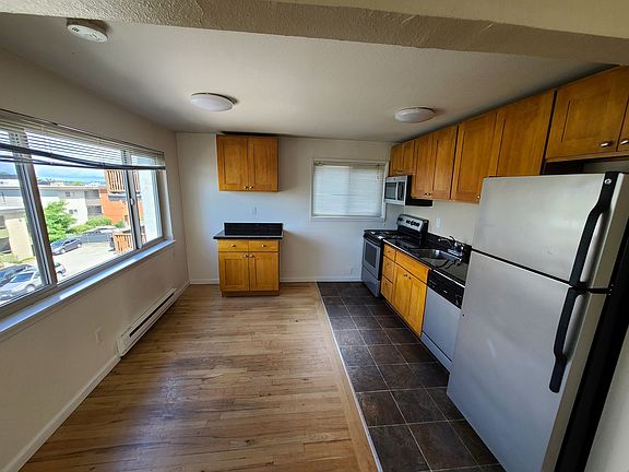 3rd image of 2821 14th Ave W APT 3