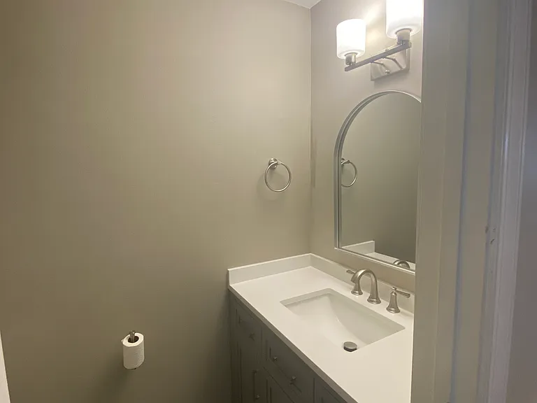 10523 Cedar Creek Dr — Photo 20