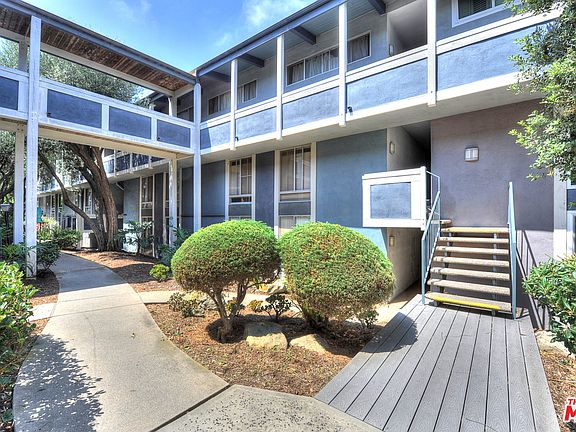 3rd image of 6565 Green Valley Cir Unit 202