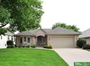 1815 N 132nd Avenue Cir, Omaha, NE 68154