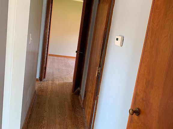 5th image of 921 Harry Ave