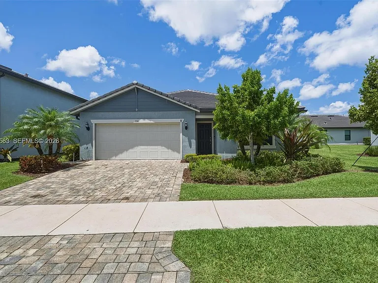 3141 Poinciana St — Photo 5