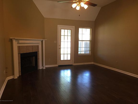 5th image of 5541 Steffani Dr