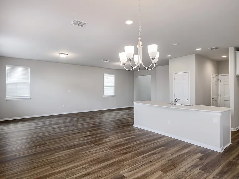 10702 Sentinel Dr — Photo 6
