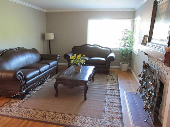 4th image of 2118 Ventura Pl
