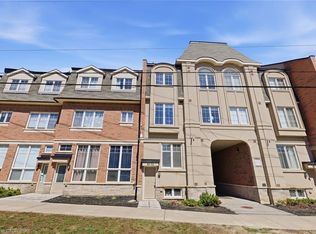 2420 Baronwood Dr #40-02, Oakville, ON