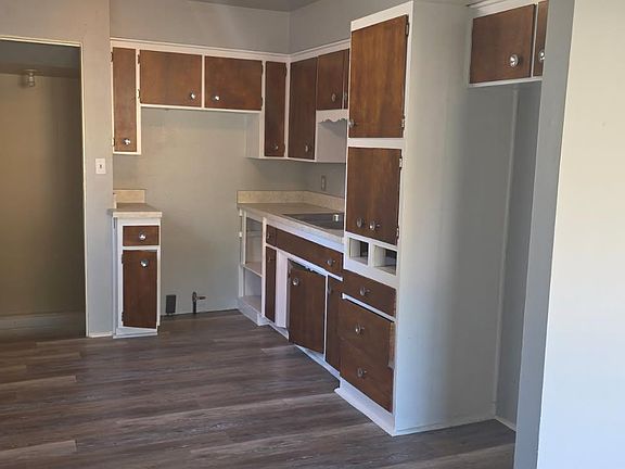 5th image of 3035 Raskob St