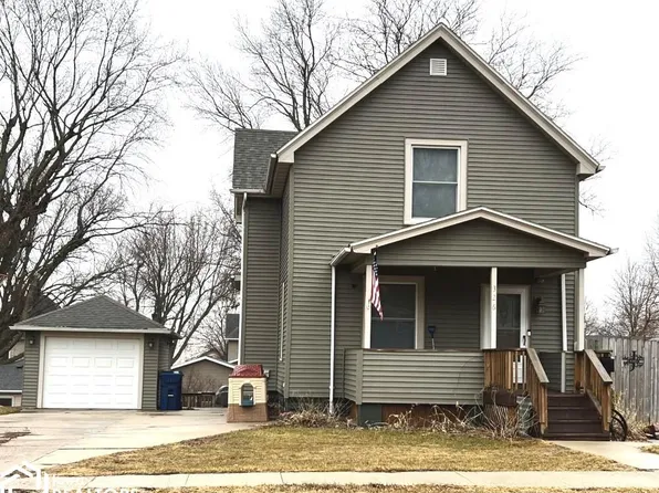 326 2nd St, Manning, IA 51455