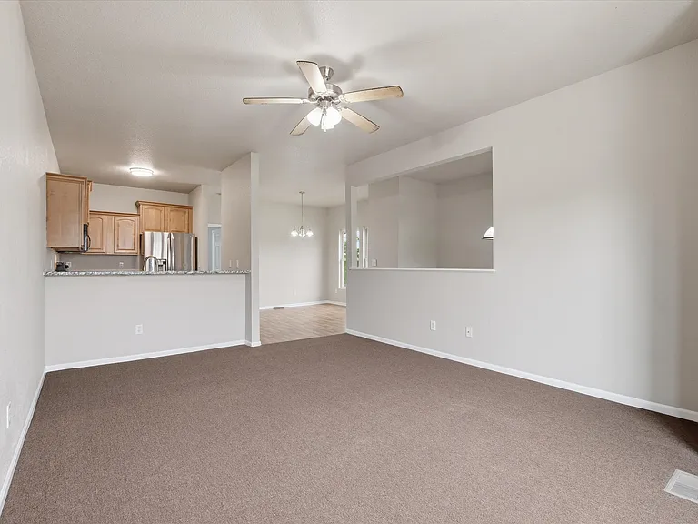 10341 Parkview Ave — Photo 7