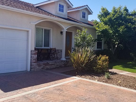 5th image of 342 D St