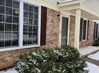 2110 Hidden Meadows Dr UNIT A, Walled Lake, MI