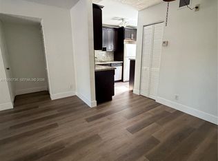 300 Gardens Dr APT 104, Pompano Beach, FL 33069