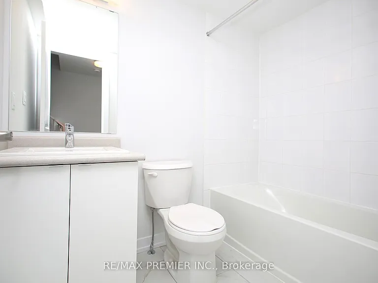 73 Akil Thomas Gdns — Photo 12