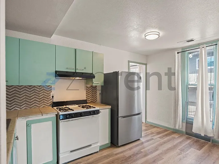 160 E Reed St #3 — Photo 11