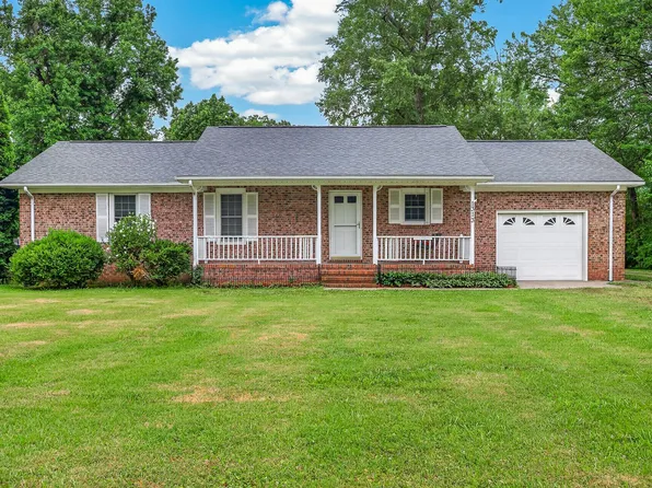 1313 Pony Farm Rd, Jacksonville, NC 28540
