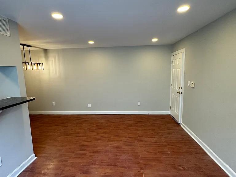 717 Brandywine St SE #202 — Photo 8