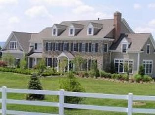 2 Hildebrandt Rd, Lebanon, NJ 08833