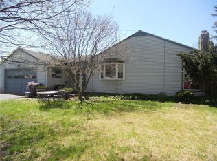 7 Douglas St, Cortland, NY 13045
