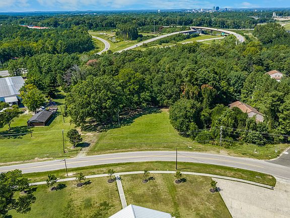 5th image of 1028 Lynn Rd Lot 1