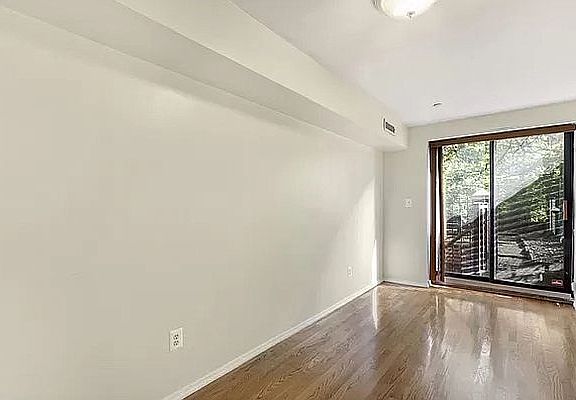 3rd image of 15 W 129th St #G