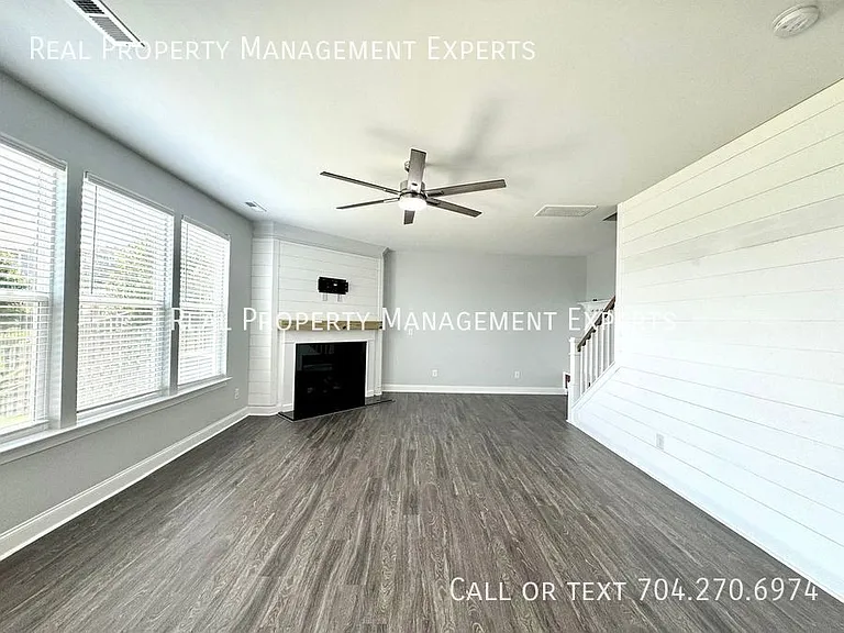 112 Cramerton Mills Pkwy — Photo 8