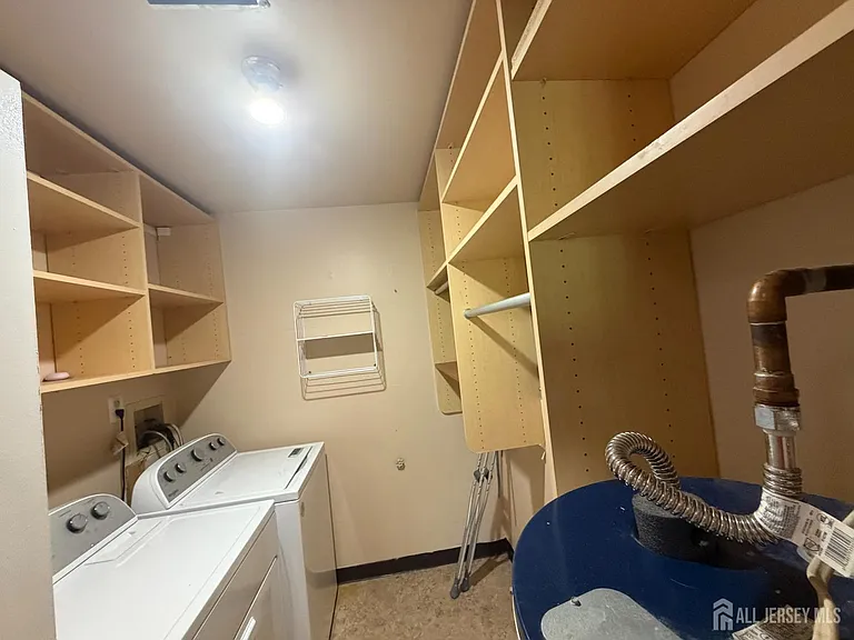 1006 Aspen Dr — Photo 8