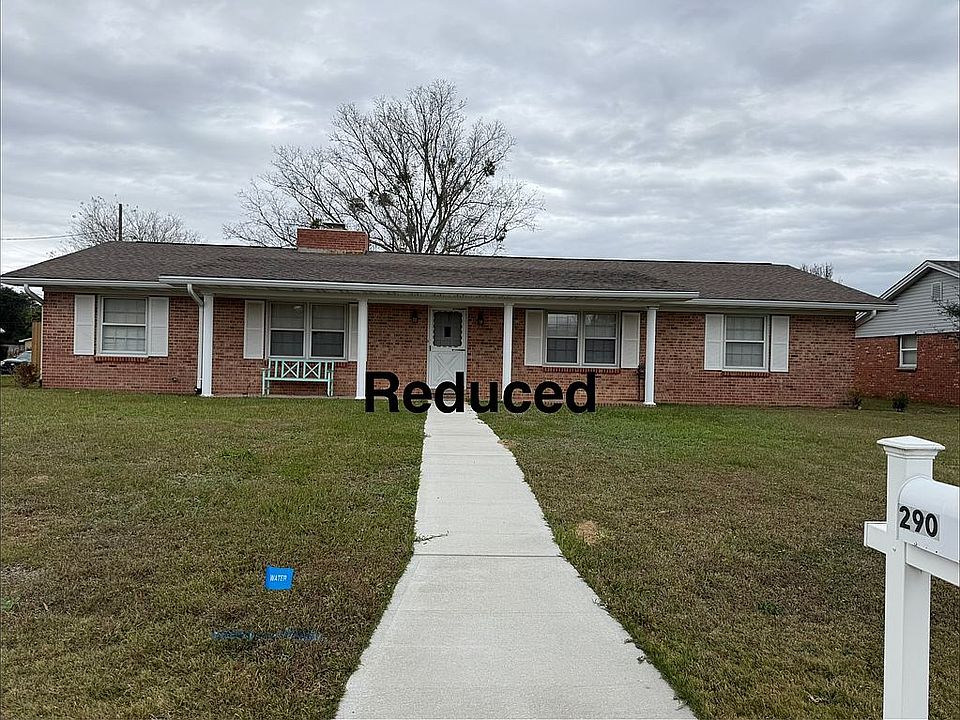 1st image of 290 Saint Sabas St