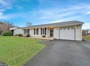 40 E Shady Dr, Newark, DE 19713