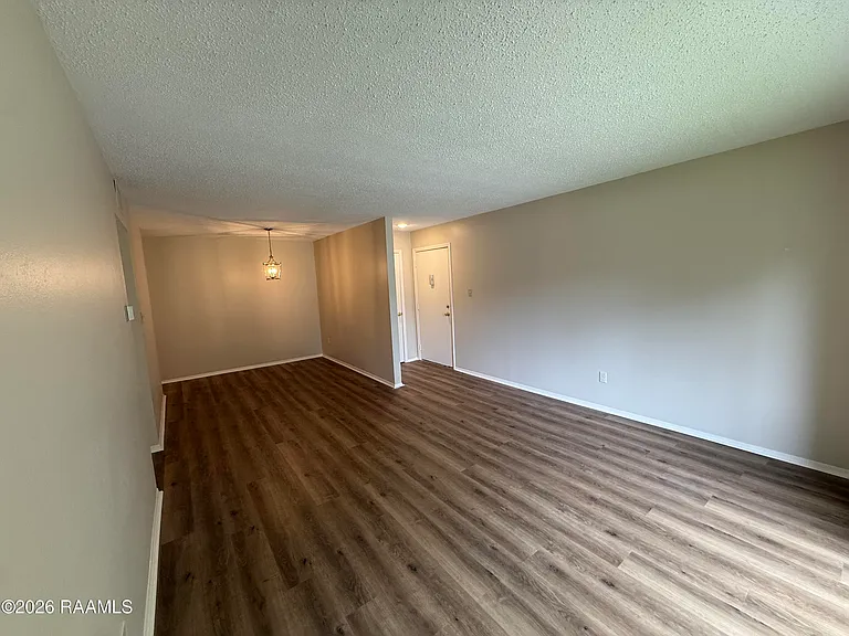 200 High Meadows Blvd #221 — Photo 6