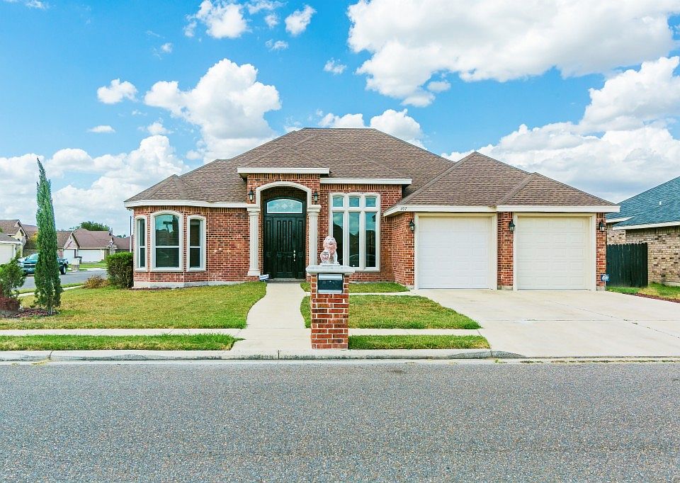 1st image of 407 Padre Ln