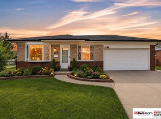 31511 Fairfield Dr, Warren, MI 48088