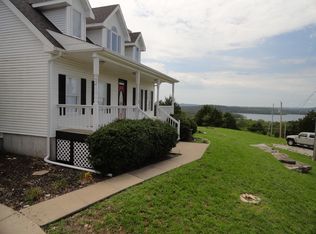 37 Foxcroft Estates Dr, Kimberling City, MO 65686