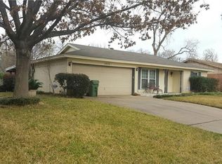 2025 Southridge Dr, Arlington, TX 76010