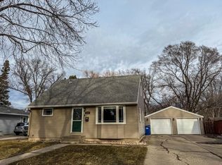 1810 15th St S, Fargo, ND