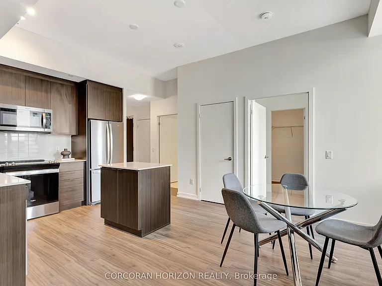 55 Duke St W #509 — Photo 16