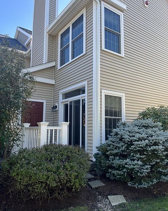 1st image of 88 Bradford Rd #1