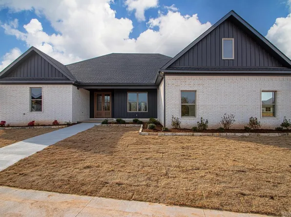 602 Corondelet Ln, Maumelle, AR 72113