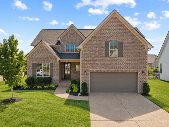1709 Sorrell Park Dr, Spring Hill, TN 37174