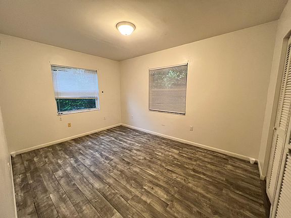 4th image of 530 NE 2nd St